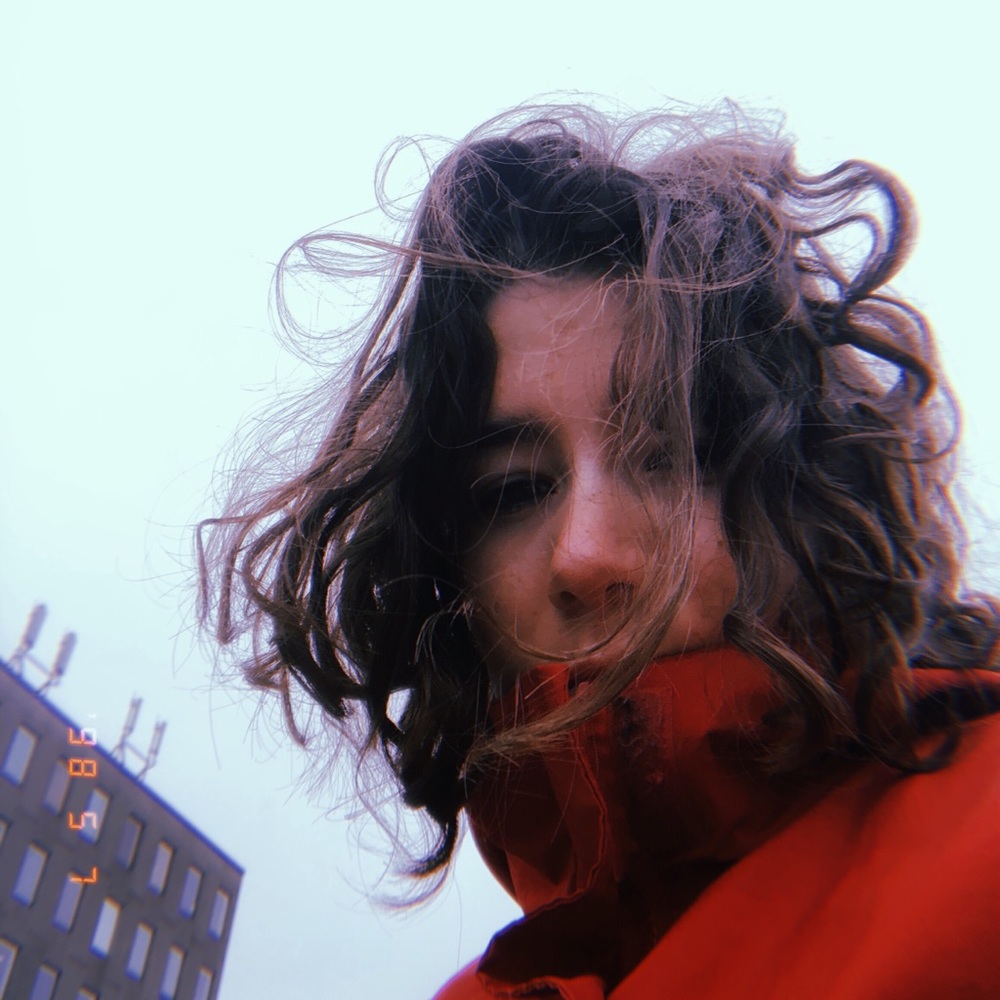 Meet your Posher, Alexandra